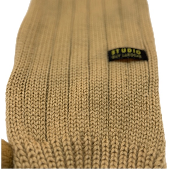 Guy Laroche Wool Scarf – Beige Knit with Real Fur Pom Poms - Picture 7 of 11